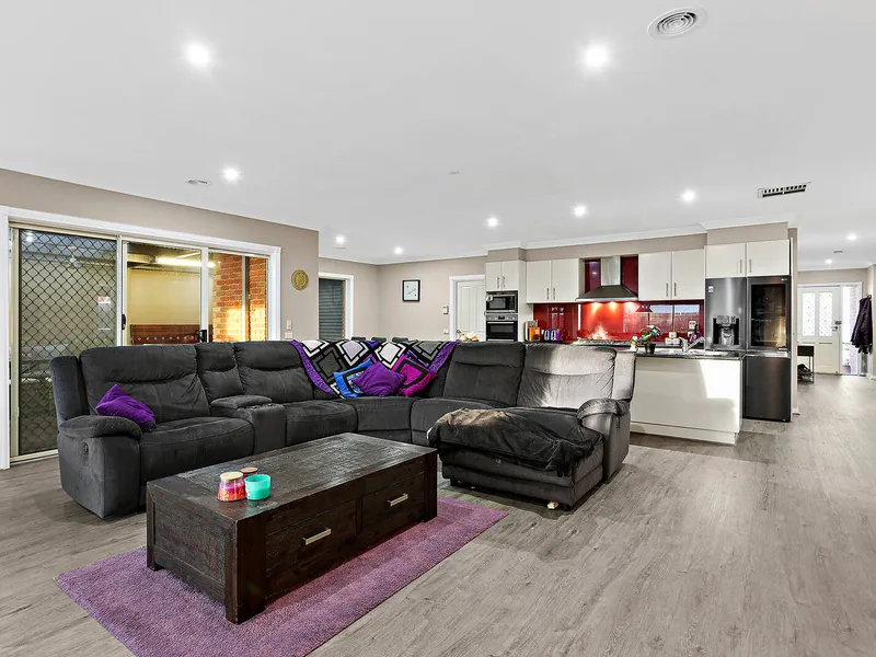 Fabulous Family Entertainer With Work From Home Option