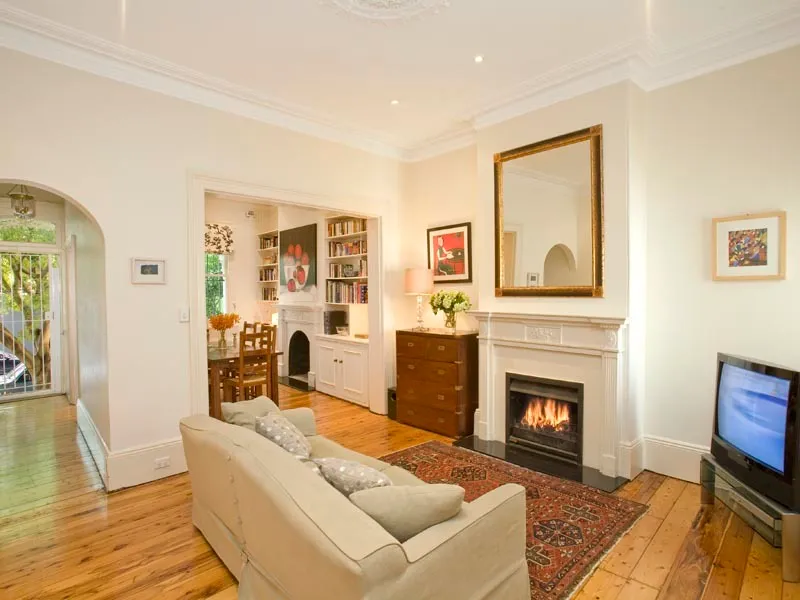 LARGE PADDINGTON TERRACE HOME