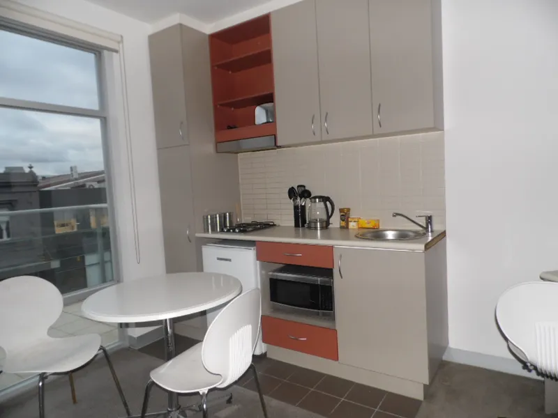 Modern Fully Furnished Student Apartment