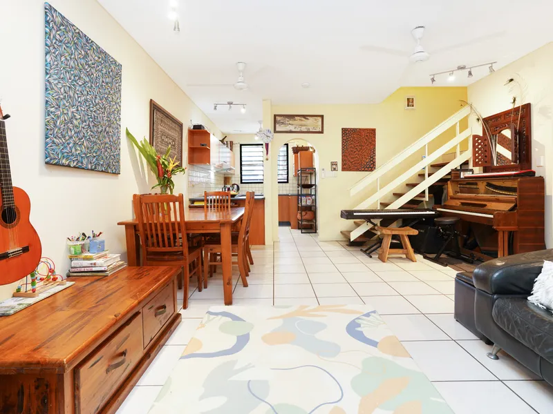 Spacious Rapid Creek townhouse moments to the foreshore