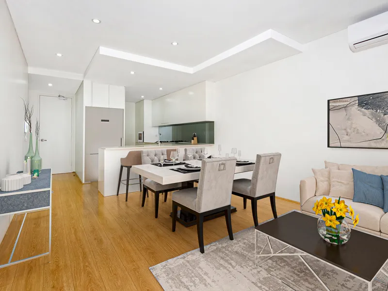 LARGE FANTASTIC UNFURNISHED ONE BEDROOM APARTMENT – CARLETON ESTATE