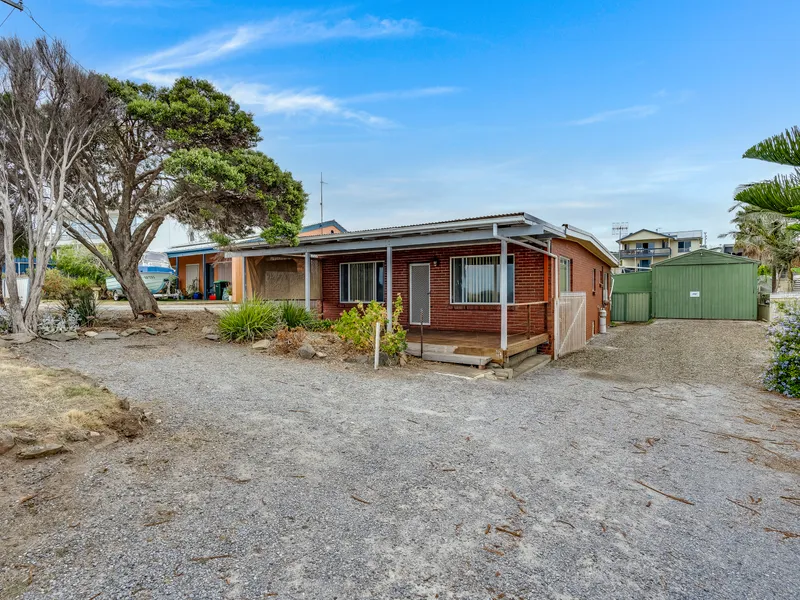 FLEURIEU WAY IS THE PLACE TO BE!