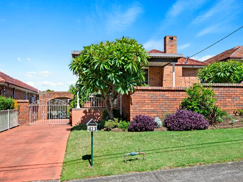 Loved By Original Owner - Open Home Saturday 10/4/21 11.00am-11.30am