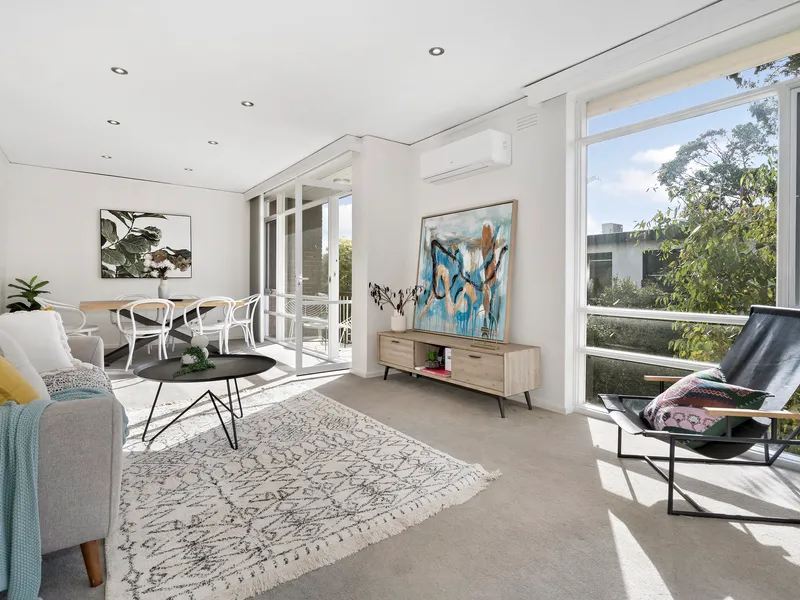 Spread Your Wings In The Heart Of Armadale