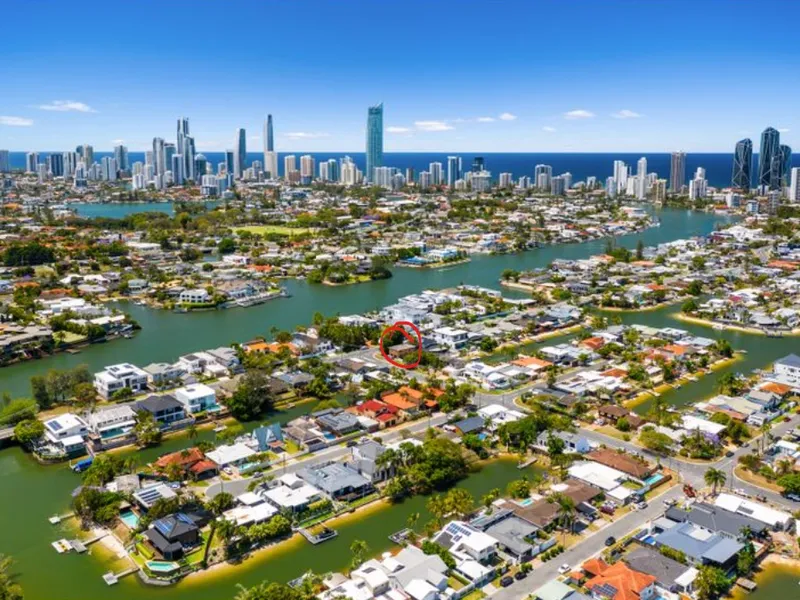 Prestigious Monaco Street - Dual Living - Holiday and Investment Property - UNDER CONTRACT