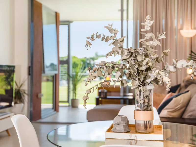 Parkside Top Floor opportunity - Attention Astute Investors!