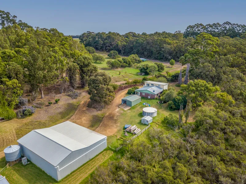 Country Hideaway with Mixed Farming Capabilities & Abundant Water Supply