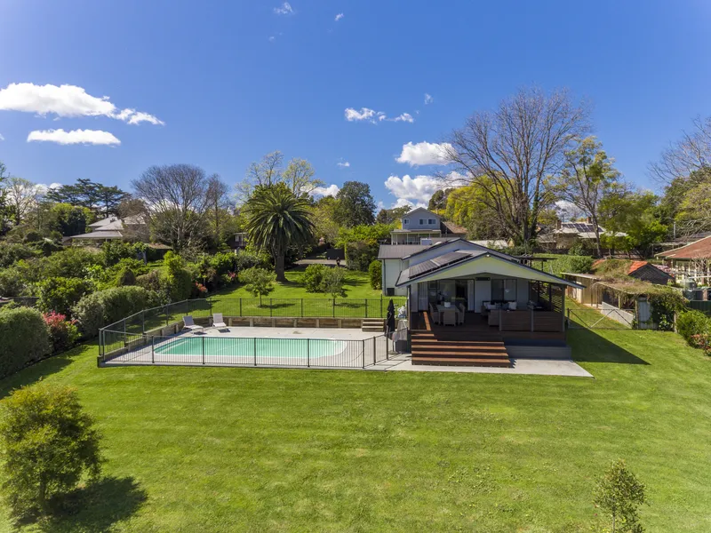 YOUR PRIVATE OASIS IN THE BEST LOCATION