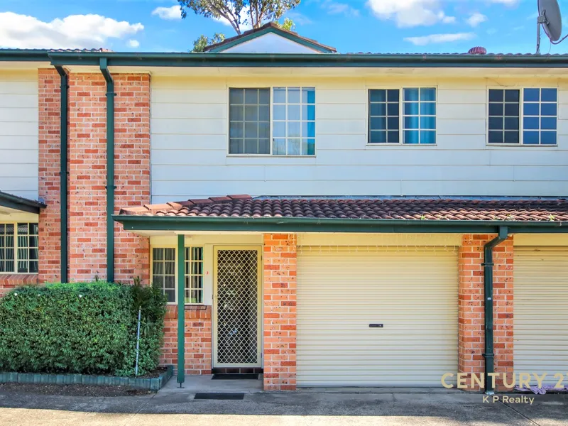 WELL PRESENTED 3 BEDROOM TOWNHOUSE!