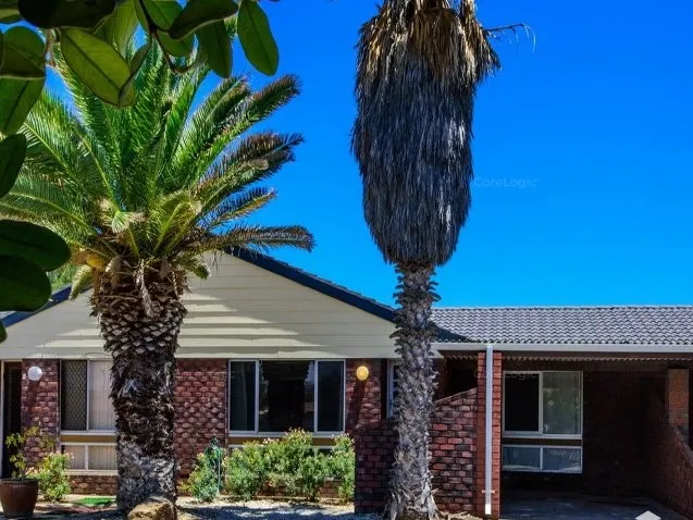 BEACHSIDE LIVING 