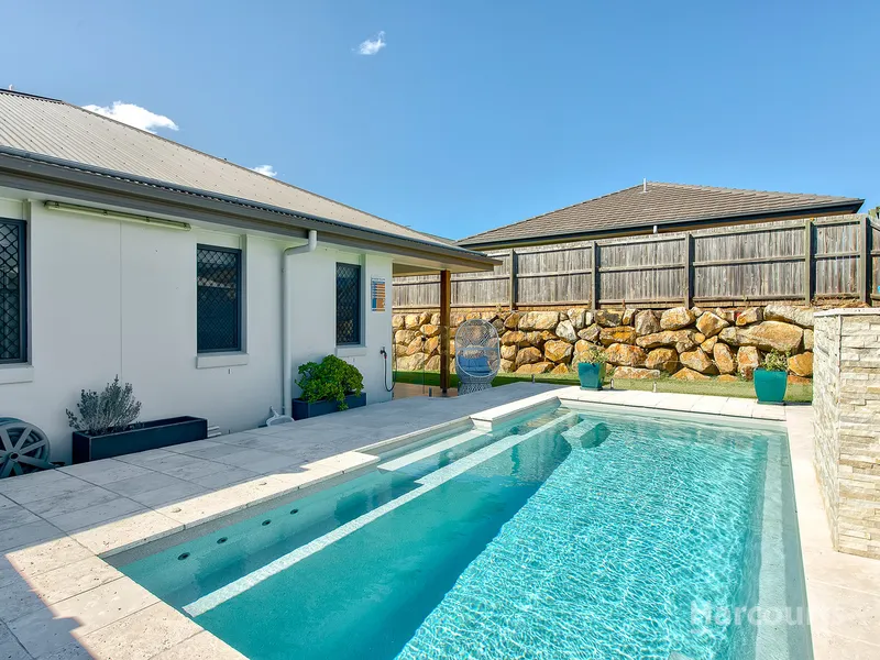 Large Family Home on a rare 616m2 Block!