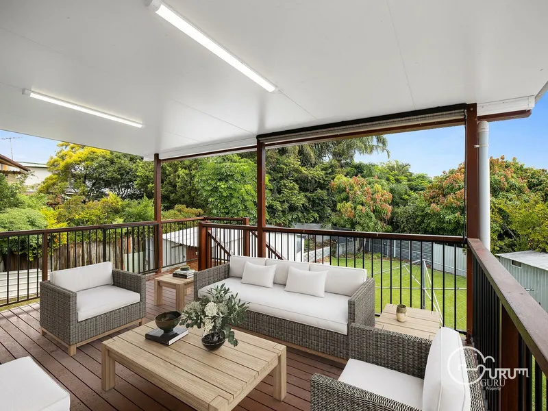 MULTI GENERATIONAL LIVING ON A 663 SQM BLOCK