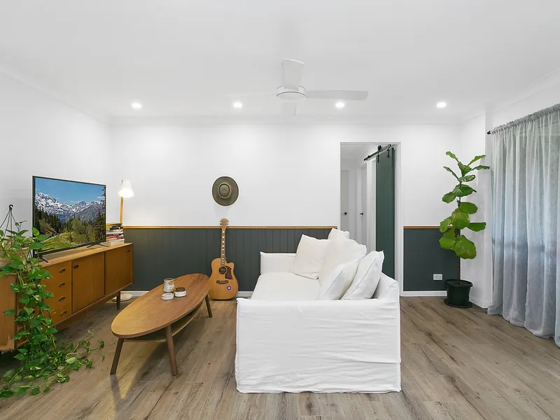Newly-renovated apartment just 350 metres to the beach