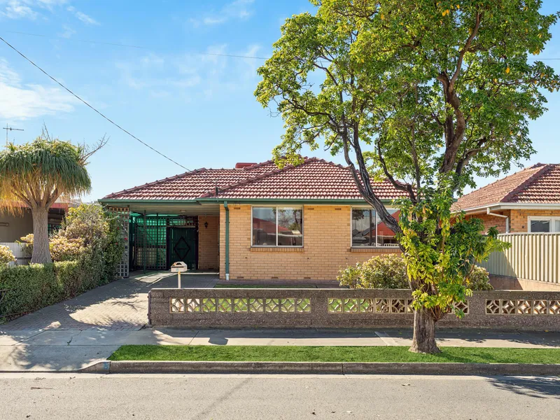 Entry Level Offering - A Well Loved 1 Owner Home