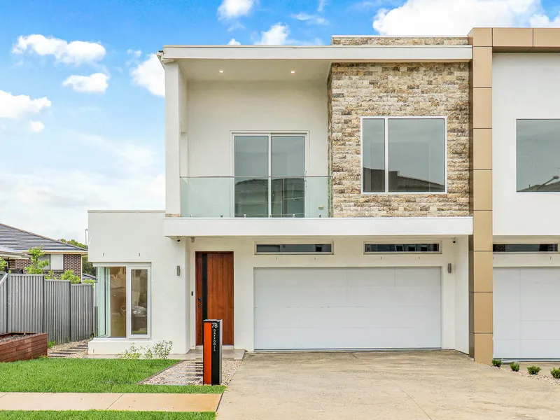 Stunning, Luxurious & Spacious Family Home!