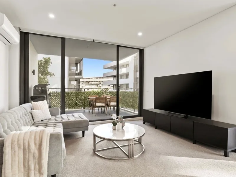 Just listed and available for lease! Luxurious and spacious!