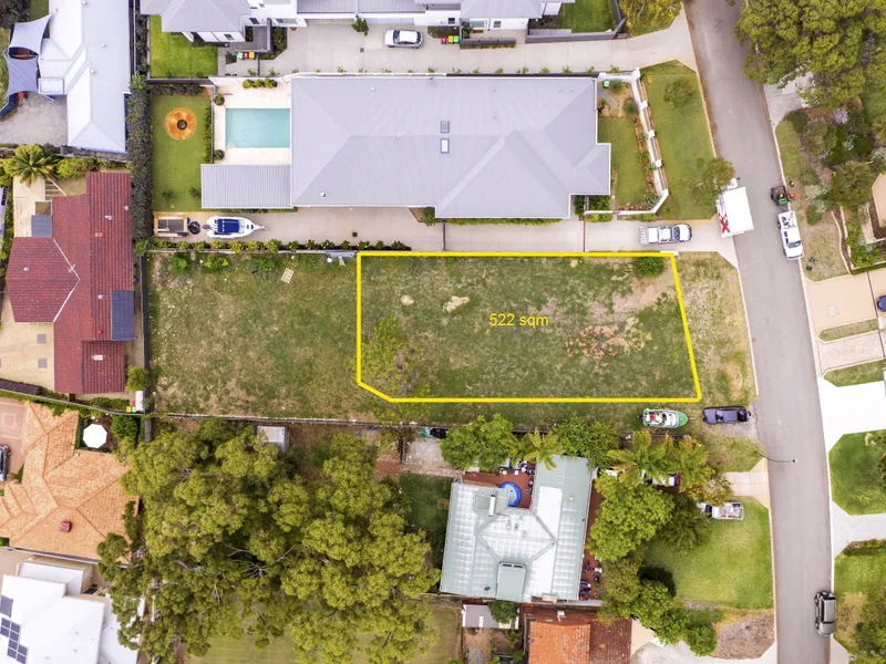 Under Offer by Peter Kasten