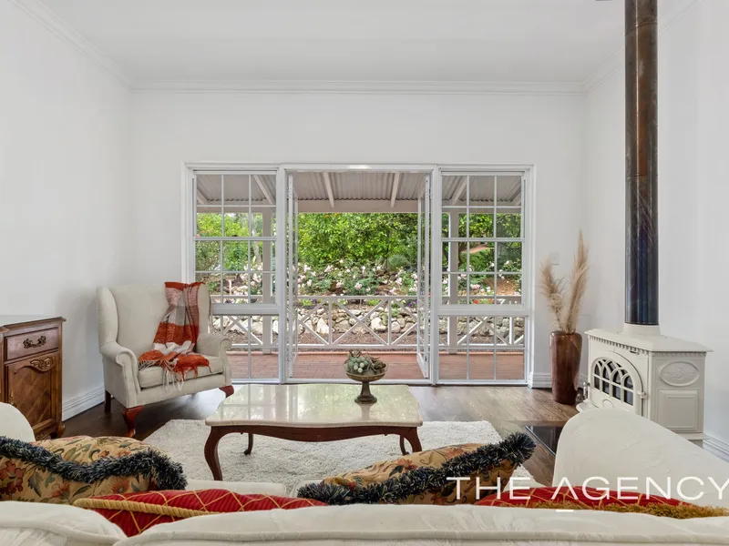 Downsizer's delight! Stunning 'Loose Box Villas' in Mundaring