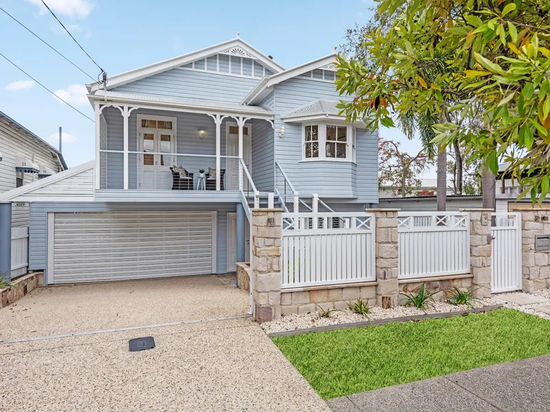 Sophisticated Carefree Inner-City Living