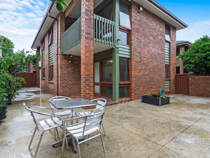 Large Four Bedroom Townhouse Offering in a Small Boutique Complex