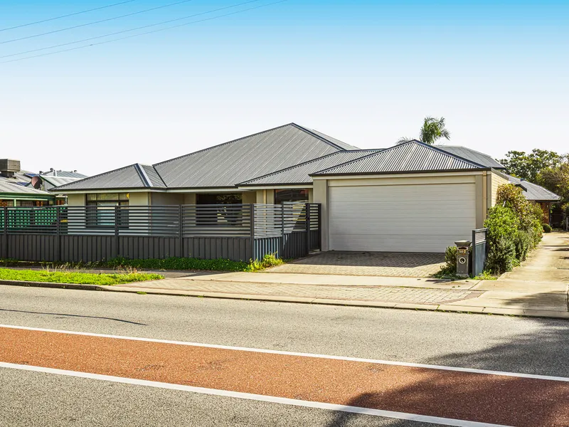 HUGE FAMILY HOME VERSATILITY SEPARATION AND EXCEPTIONAL