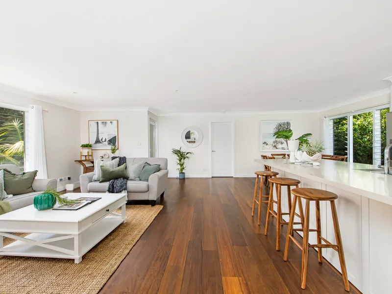 Versatile family home with granny flat in Collaroy valley