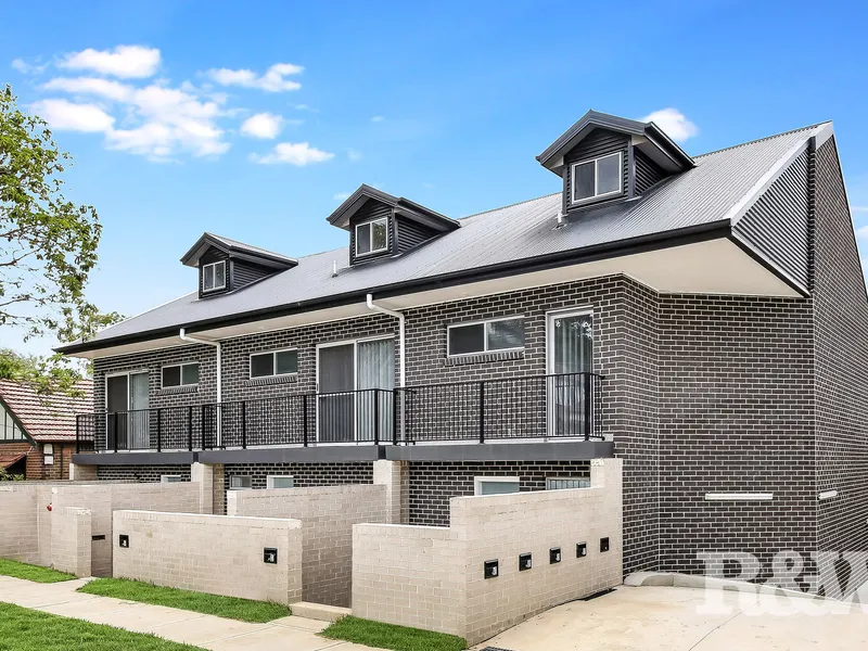 NOW SELLING - 7 NEAR NEW TOWNHOUSES - 3 & 4 BEDROOMS TO CHOOSE FROM