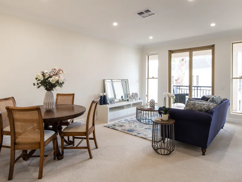 Newly Renovated 2-Bedroom Apartment