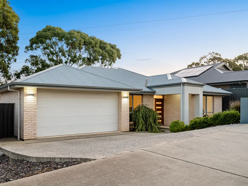 Modern Family Home with Spectacular Lake Views!