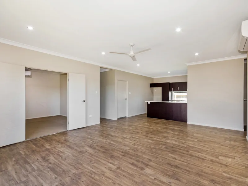 Open plan great sized family home - Sanctum Estate