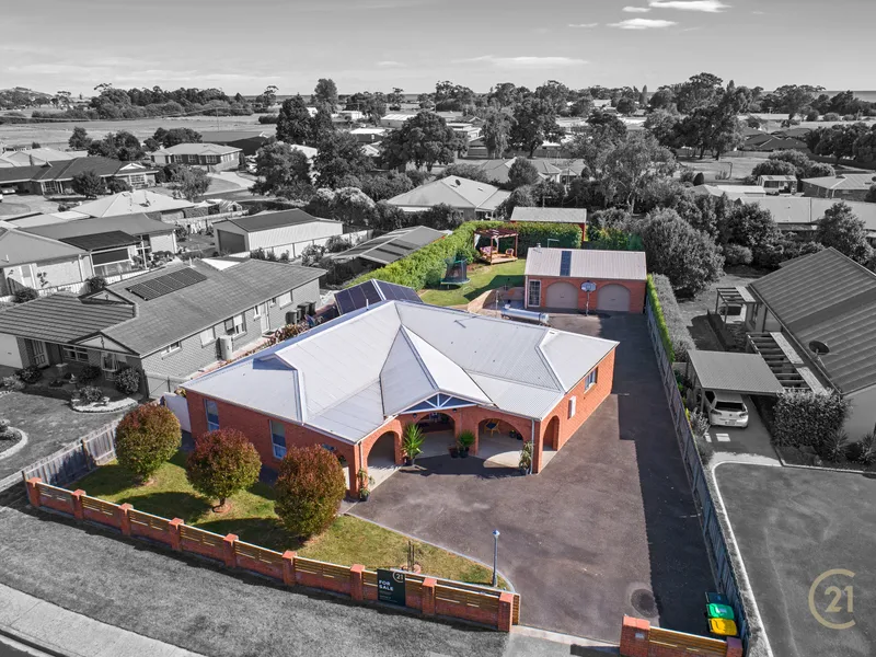 Renovated and Ready in Turners Beach