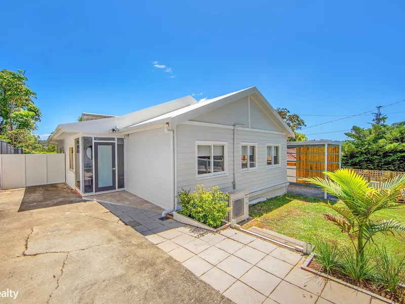 PERFECTLY PRESENTED HOME