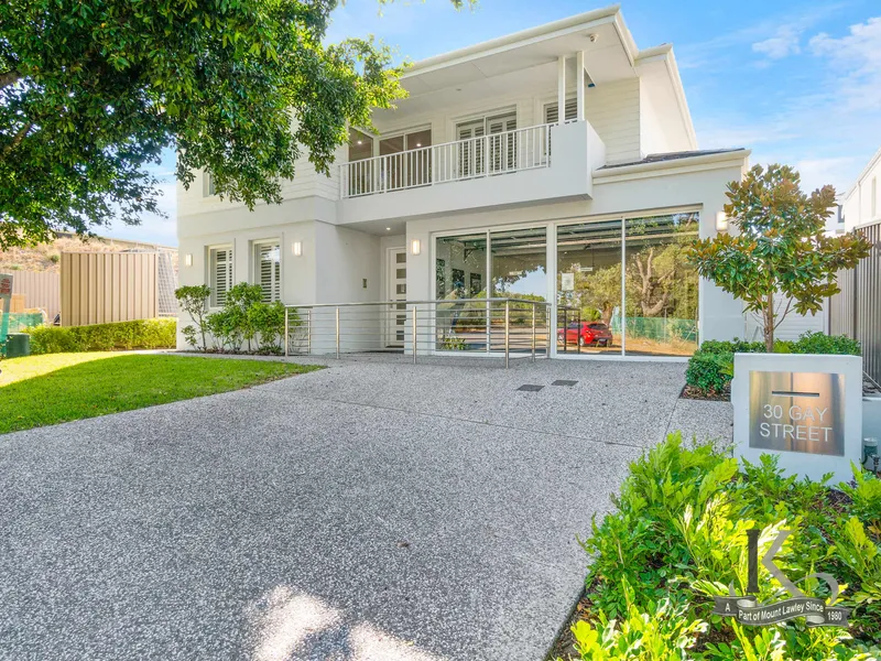 DESIGNED FOR THE FAMILY BY AN AWARD WINNING BUILDER!