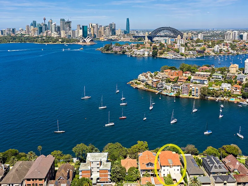Mesmerising Views Waterfront Reserve Exciting Opportunity