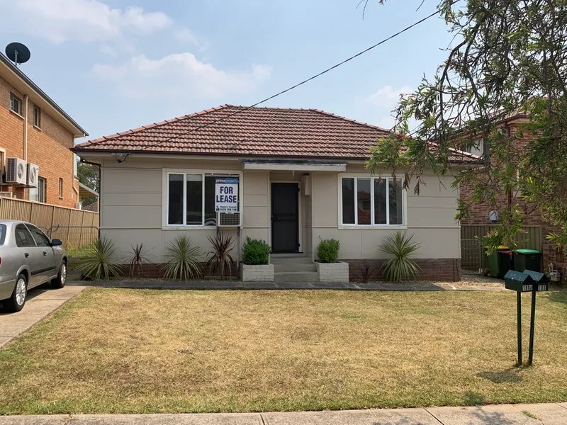 IMMACULATE HOME IN CONVENIENT LOCATION