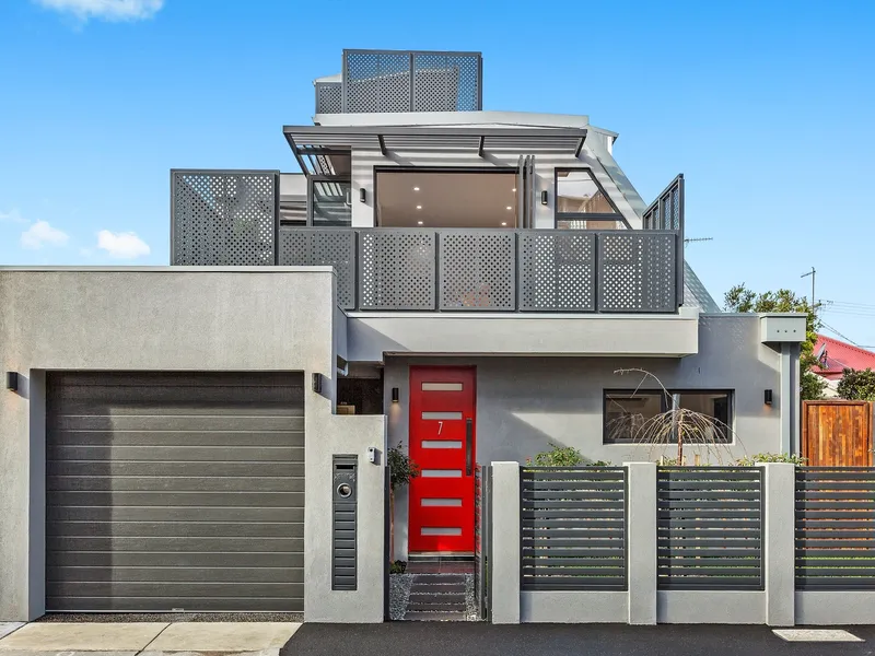 Modern Urban Edge Design