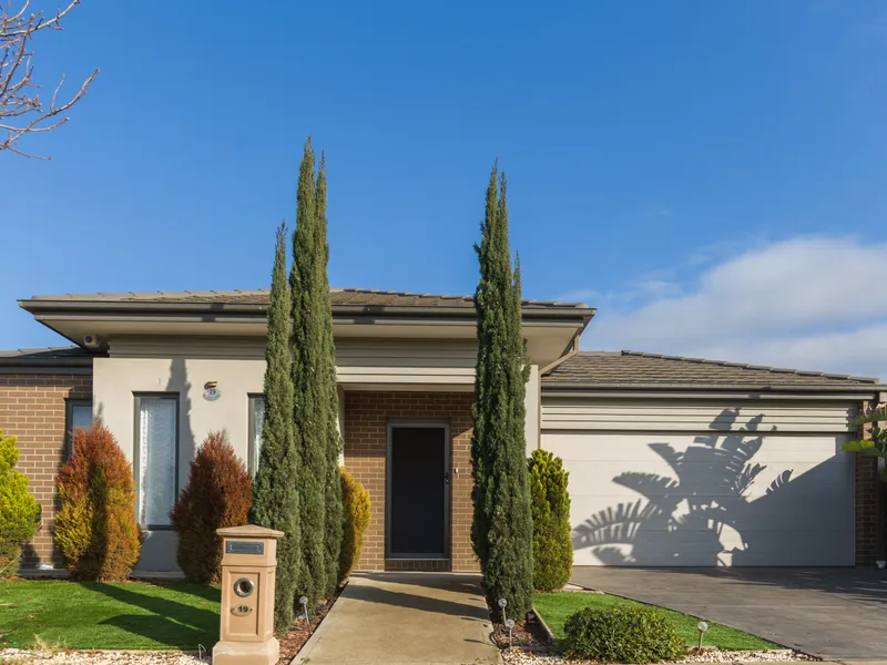 Gorgeous Home at a Great Location