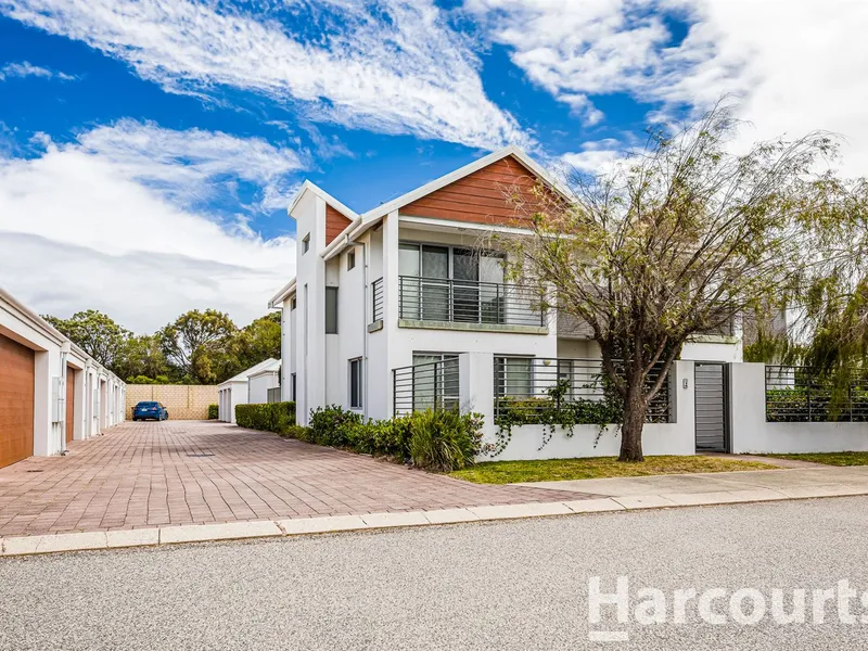 Stunning Lock up & Leave Townhouse