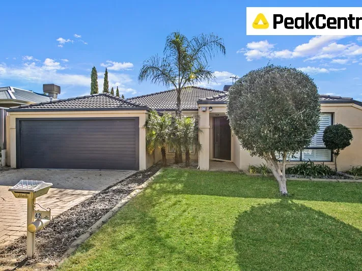 SPACIOUS FAMILY HOME WITH NEW CARPETS TO BE INSTALLED!