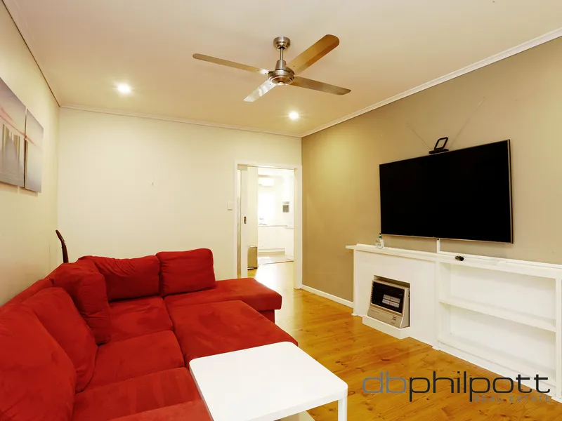 Comfortable Unit - Convenient Location