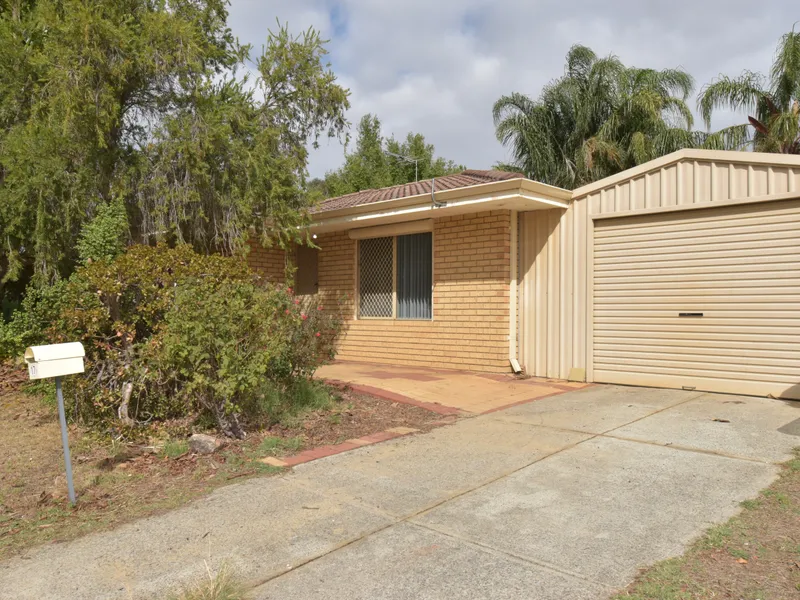 Doorsteps to the bus stop and enjoy the big backyard!