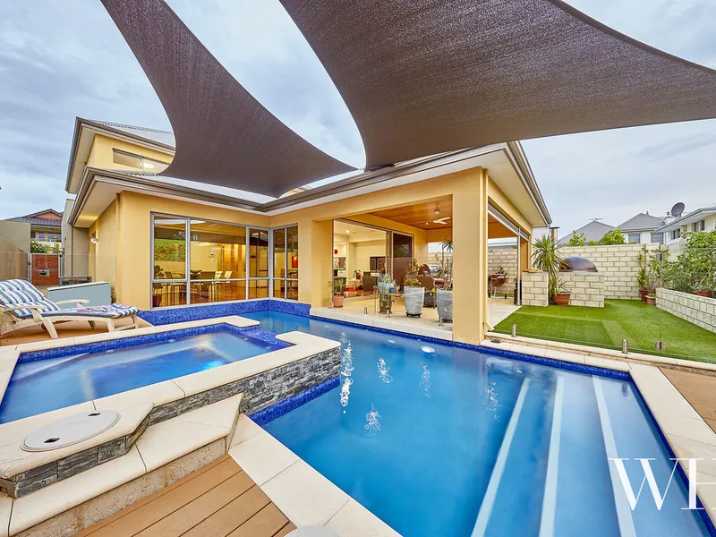 Resort relaxation by South Beach - 8 month tenancy ONLY