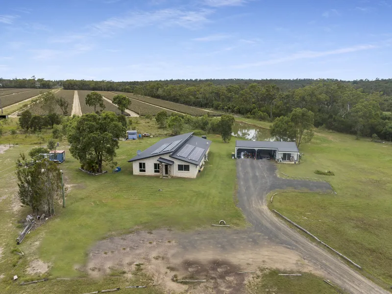 Family Home on 123.6 Acres + Aqua Culture Lease
