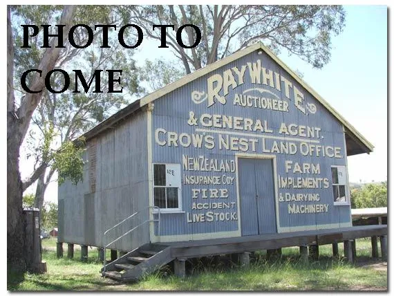 CLOSE PROXIMITY FROM TRANSPORT, SHOPS AND SCHOOLS!