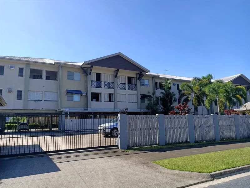 Call for first home buyers or investors! Fully furnished 2 bedroom 2 bathroom 1 car park apartment is ready for move in.