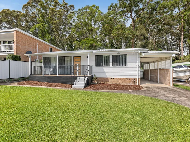 Renovated, North Facing and easy walk to shops and beach