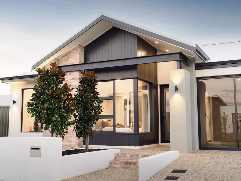 4x2 with theatre and study!