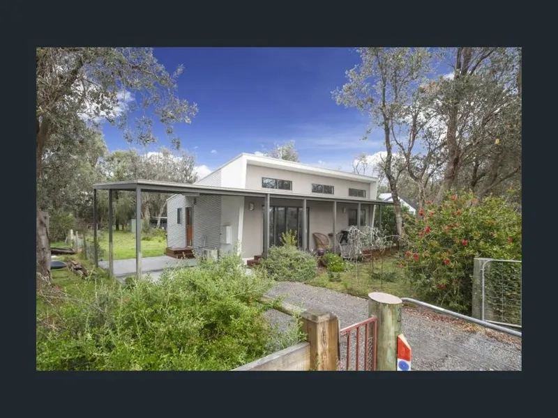 GET AWAY TO THE BEACH