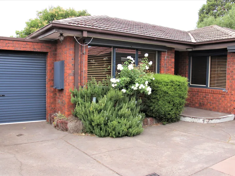 Light & Bright 2 Bedroom Unit