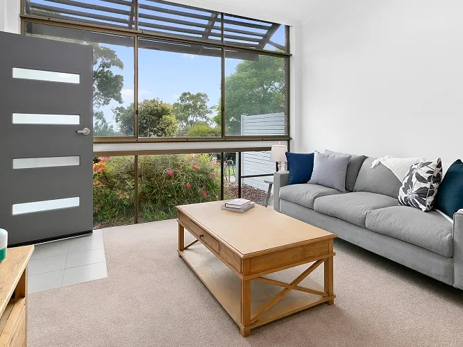 Enjoy beautiful green views all the way to Happy Valley Reservoir from your front porch!